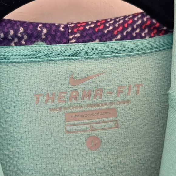 Nike Therma-Fit Hoodie - Picture 6 of 7